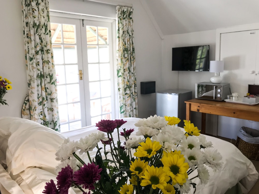 Howard's End Manor 12/50
