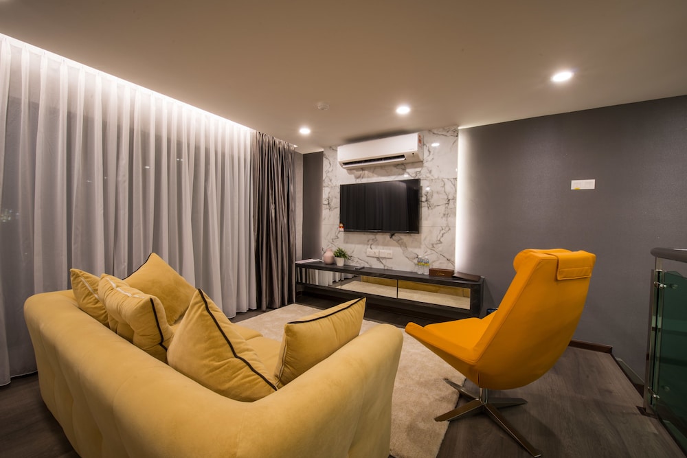 Asiatic Hotel 35/50