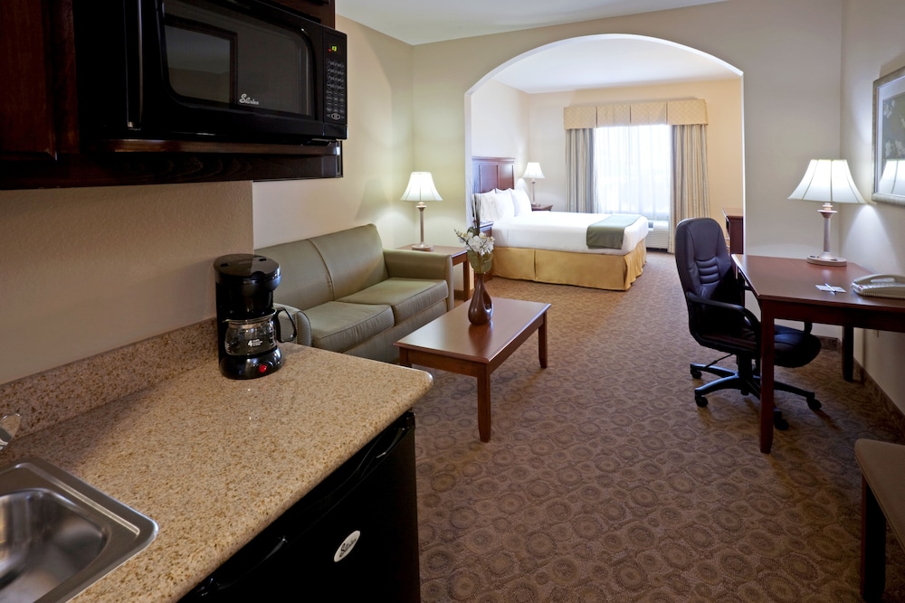 Holiday Inn Express Hotel And Suites Cedar Hill 50/69