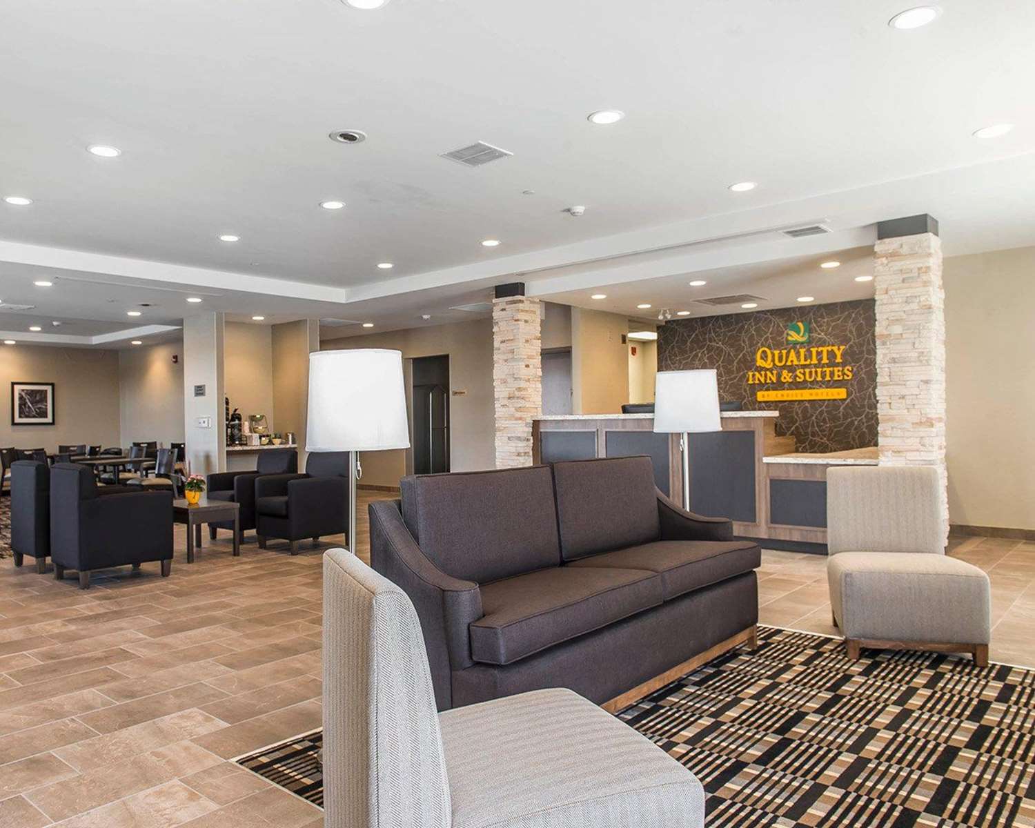 Quality Inn & Suites Kingston, ON 30/45