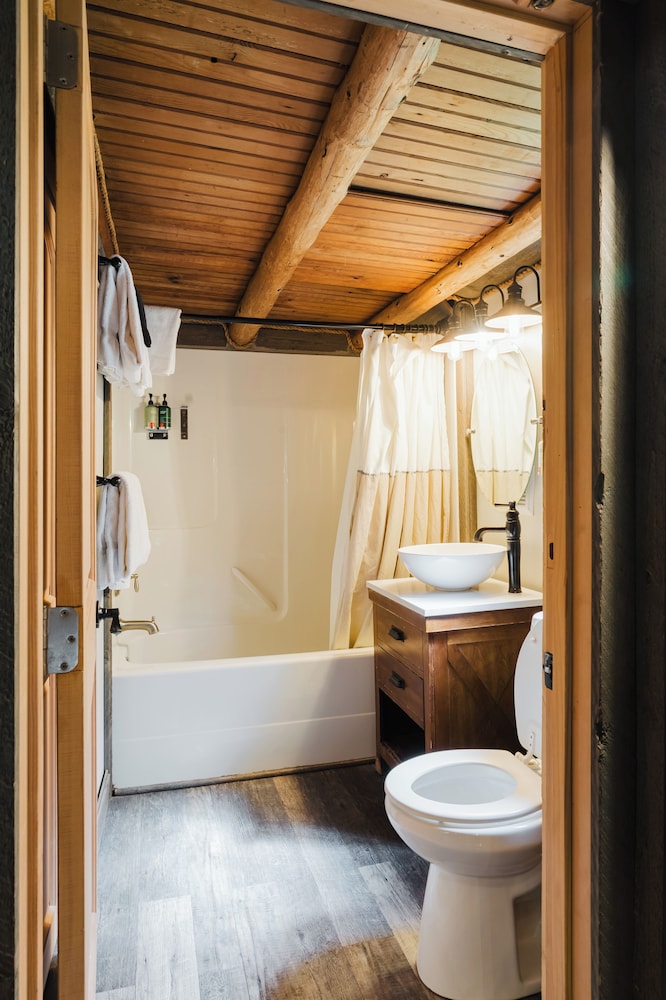 Cabin, King and Queen Bed, Alta Crystal Resort by Gravity Haus 5/6