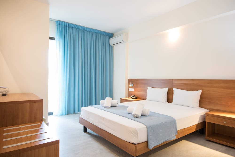 Lido Hotel 8/49