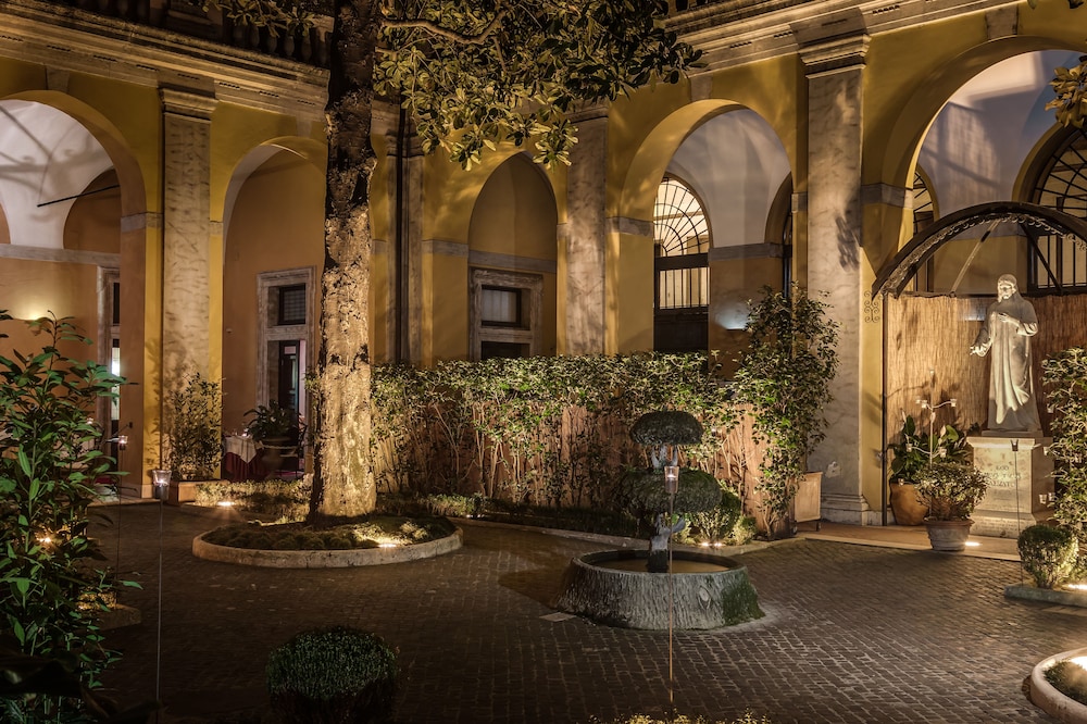 Palazzo Cardinal Cesi 55/59