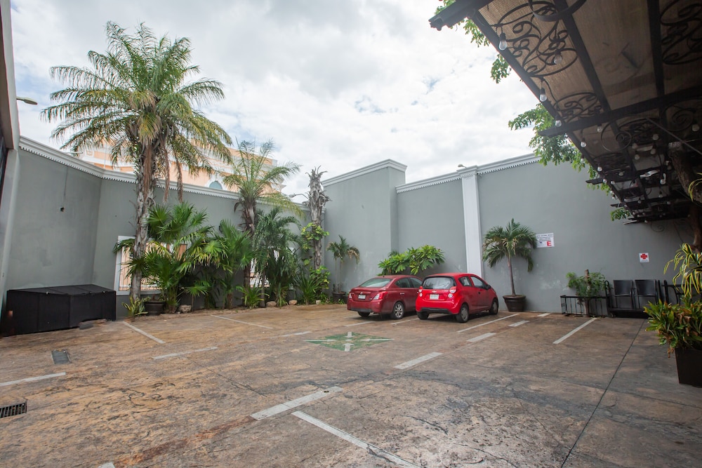 Nacional Hotel Merida 44/50