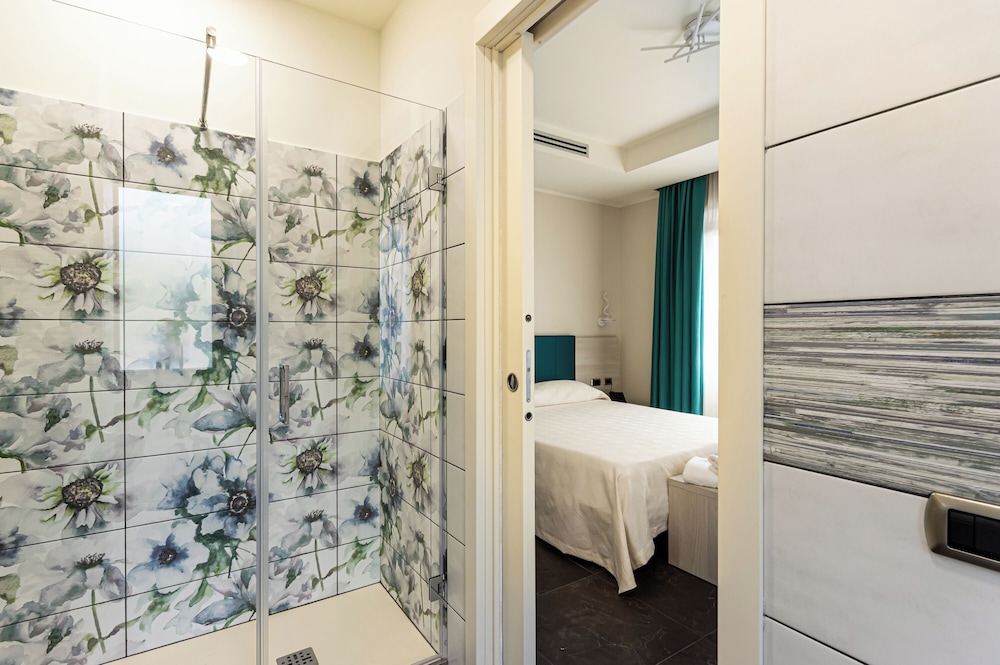 Lual Bleisure Hotel 36/43