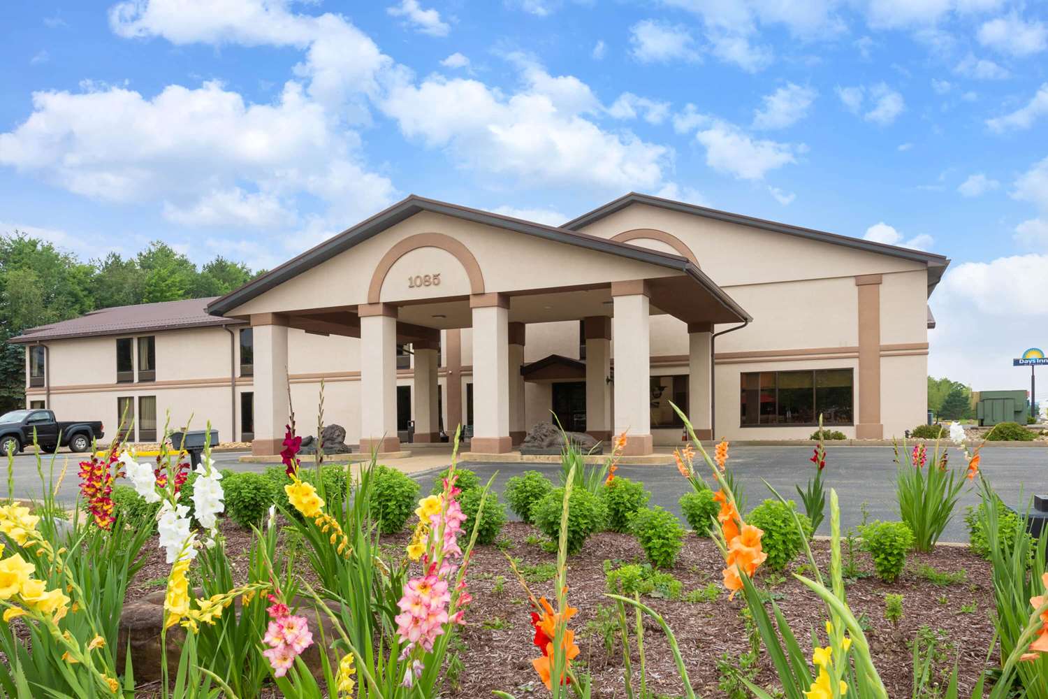 Days Inn by Wyndham Blairsville 8/49