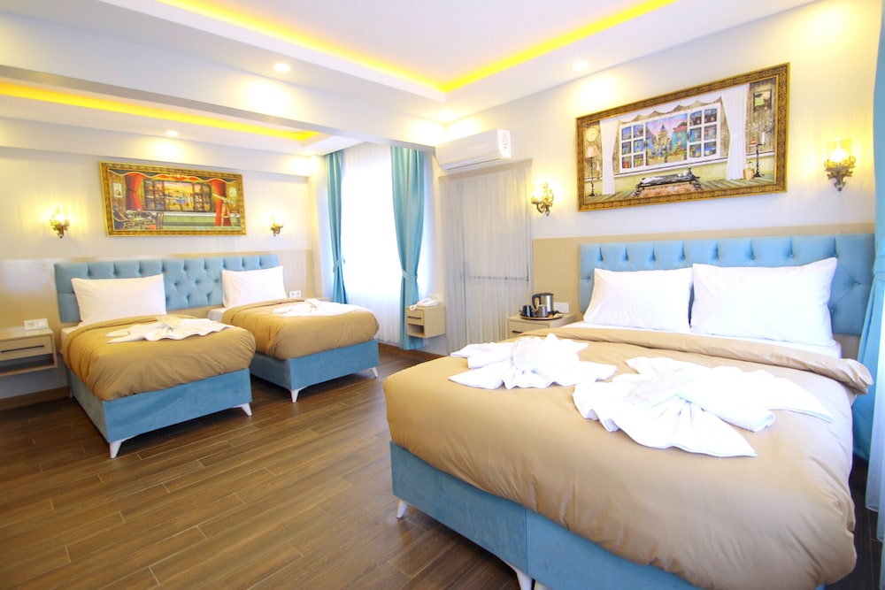 Hira Hotel 31/57