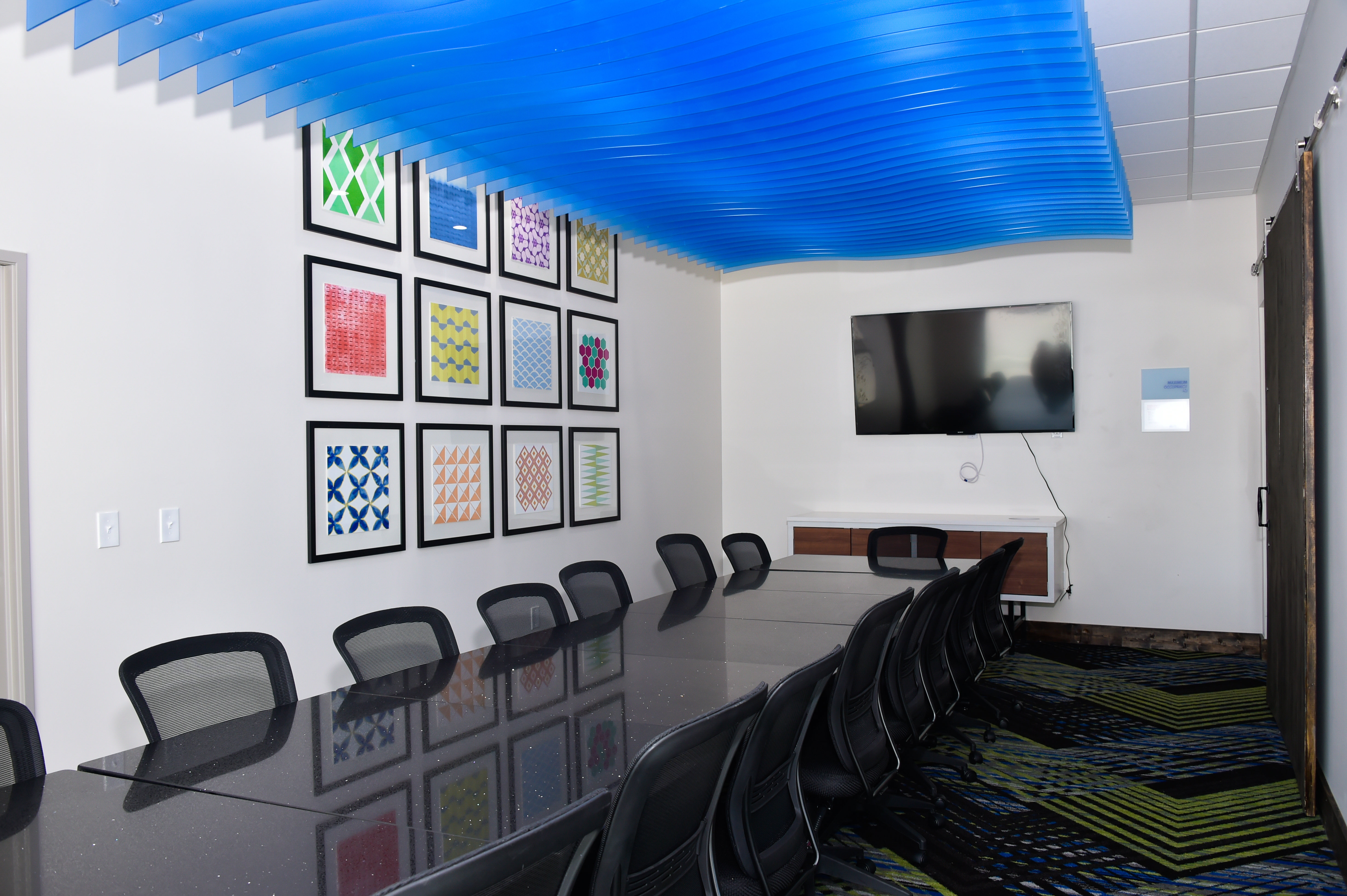 Holiday Inn Express and Suites Bensenville OHare 36/41