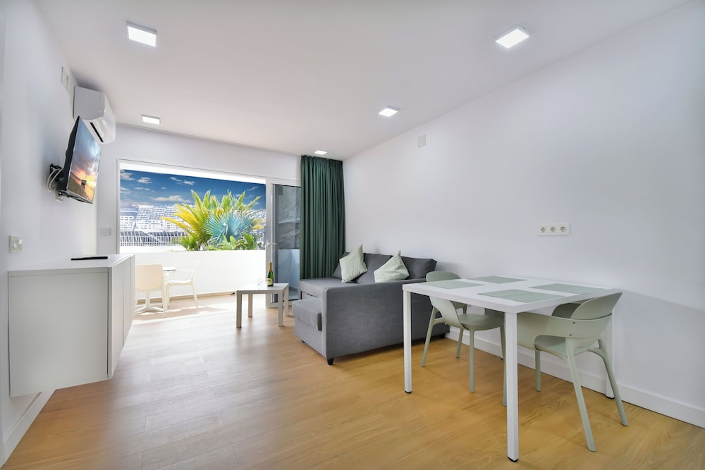 Calypso Oasis Apartments 47/65