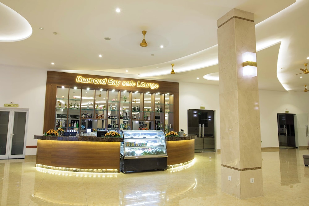 Diamond Bay Condotel Resort Nha Trang 11/77
