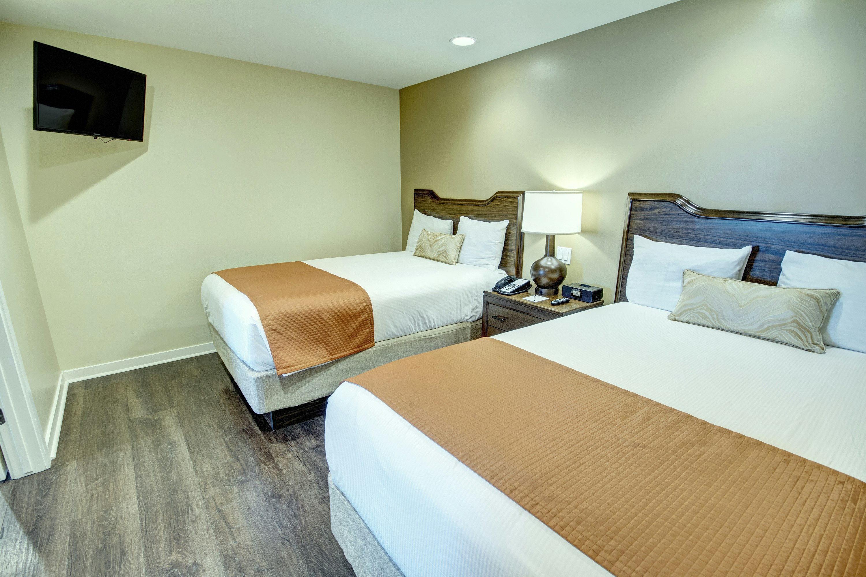 Orange Tree Resort 27/82