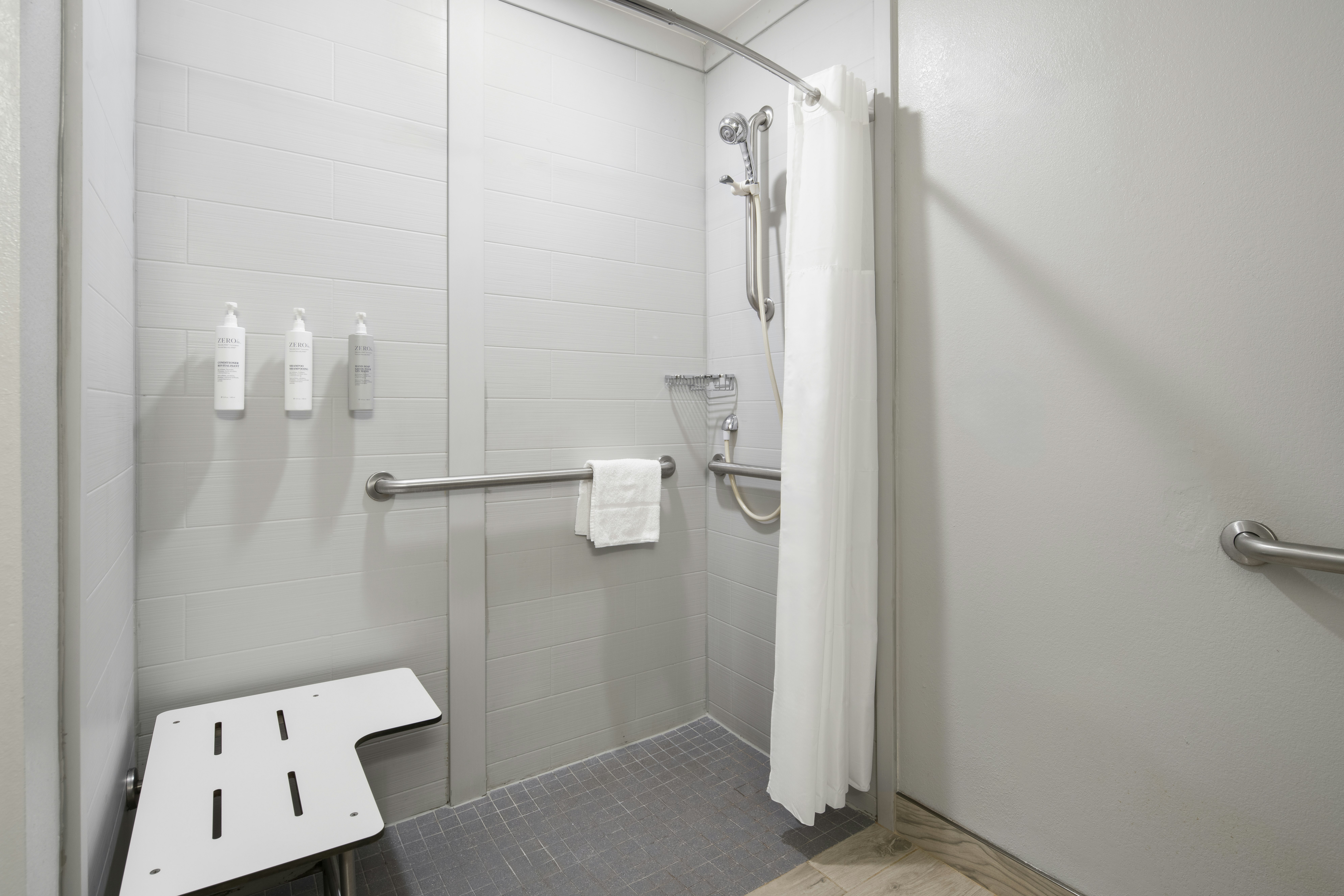 غرفة بسرير كينج لذوي الإعاقة، Hampton Inn Stafford/Quantico & Conference Center, Va 3/3