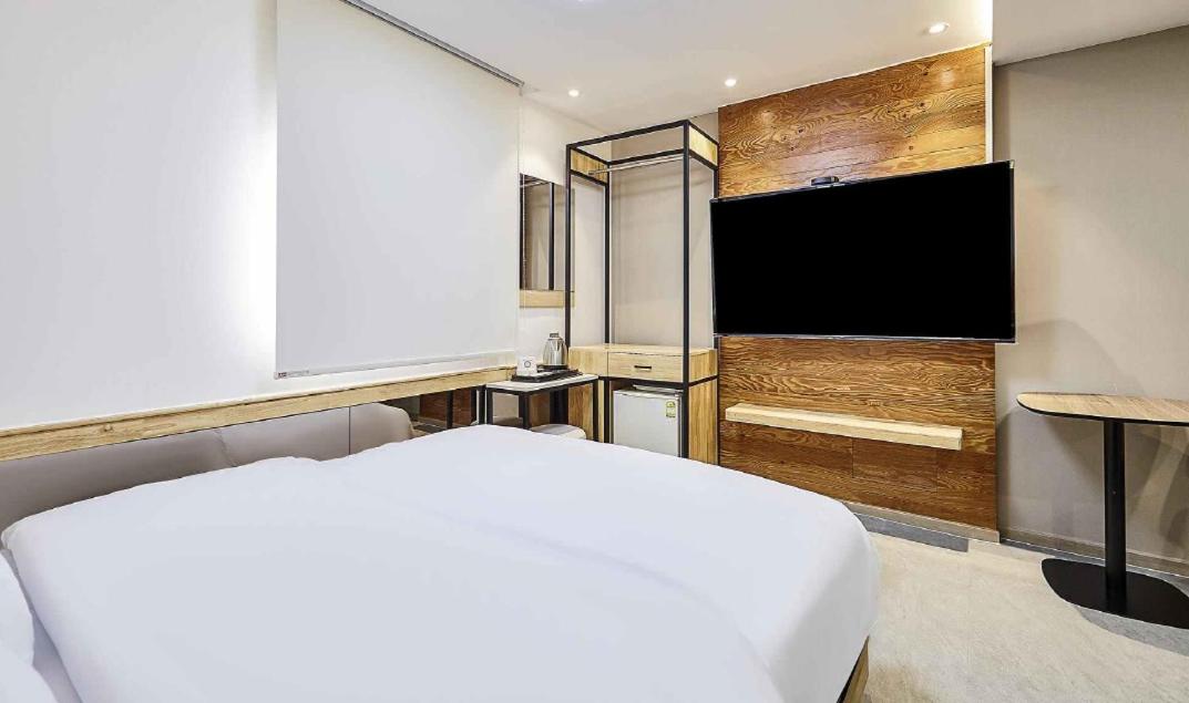Suwon Hotel Pacific 37 9/35
