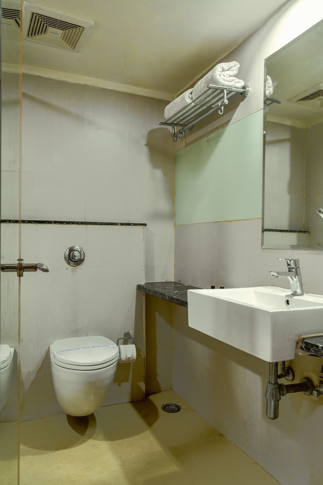 RNB SELECT BANJARA HILLS 13/45