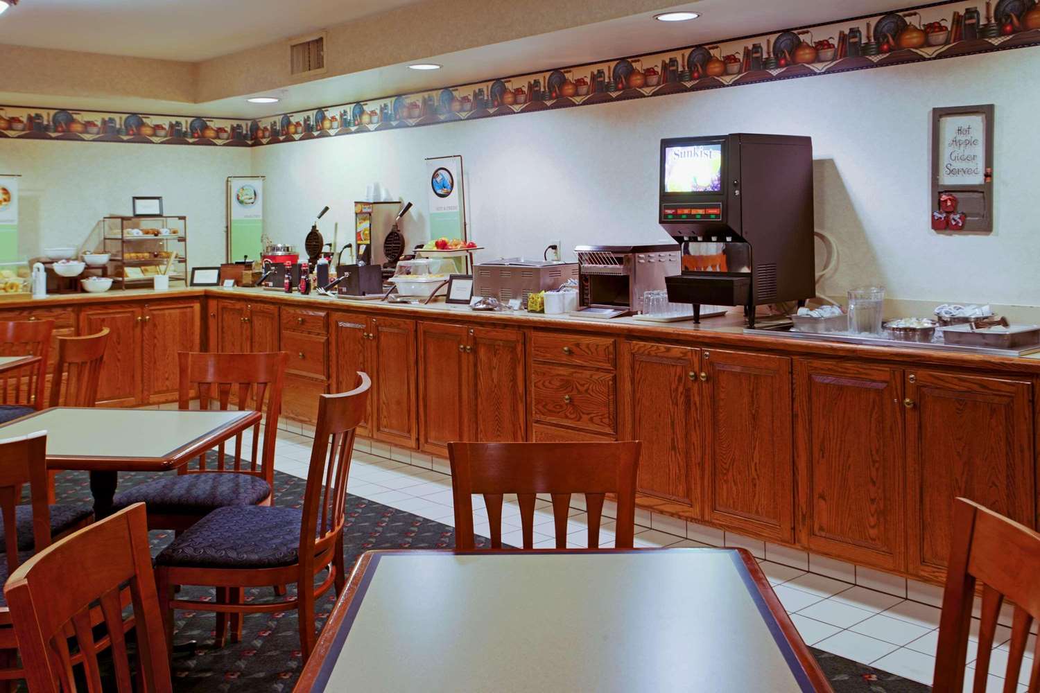Parkview Inn & Suites, Lancaster Amish Country, PA 23/26