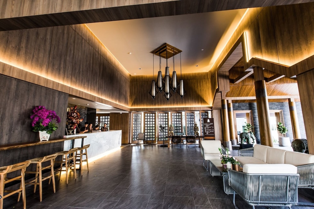 The Teak Hotel Mae Sot 33/50