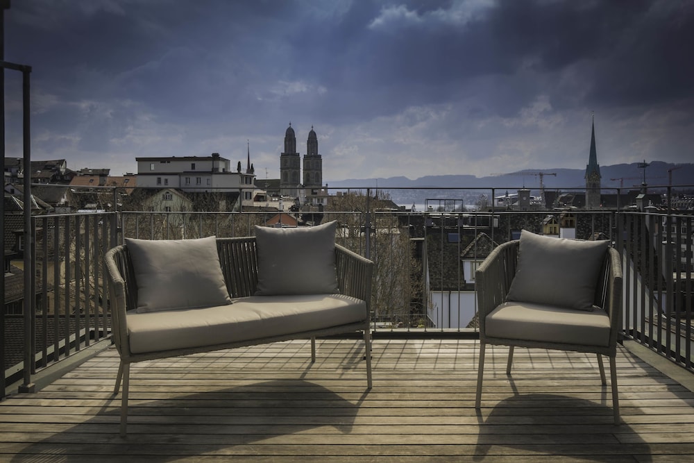 Airhome Limmatquai River View Apartment 25/38