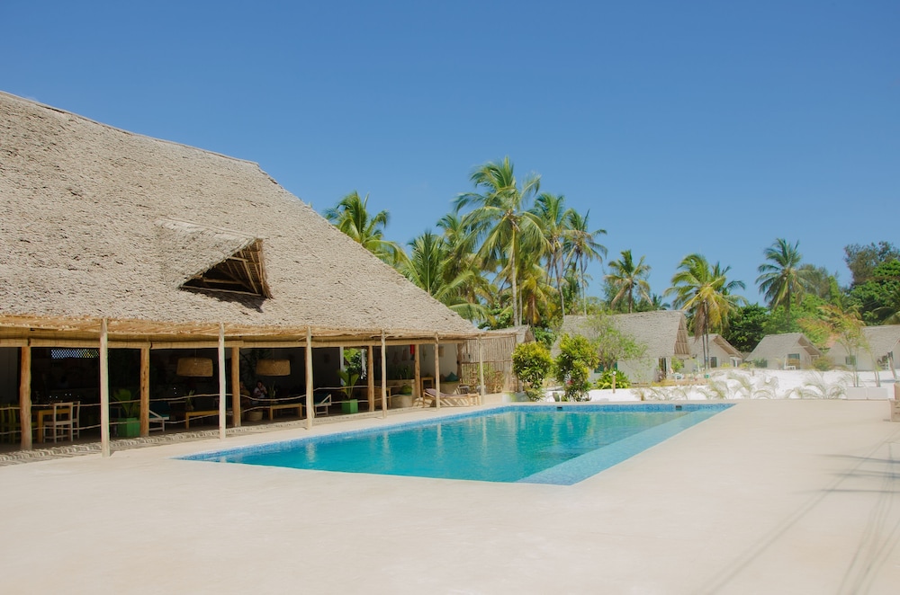Cristal Resort 65/74