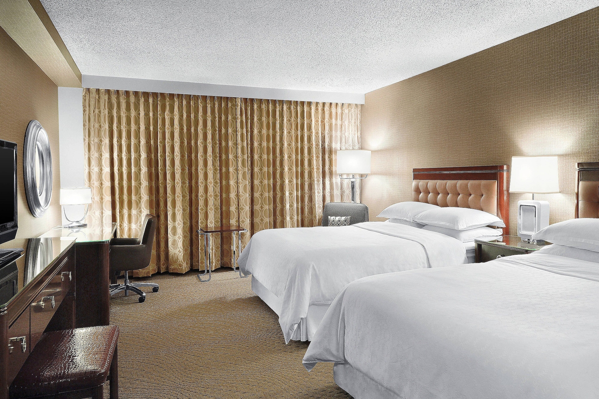 Classic, 2 Queen Beds