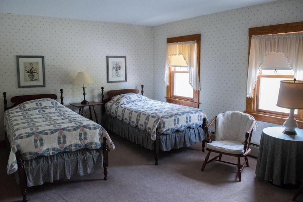 The Wayside Inn Betlehem 19/50