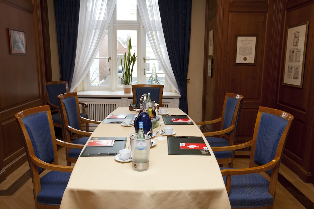 Geniesser Hotel Altes Gymnasium 35/50