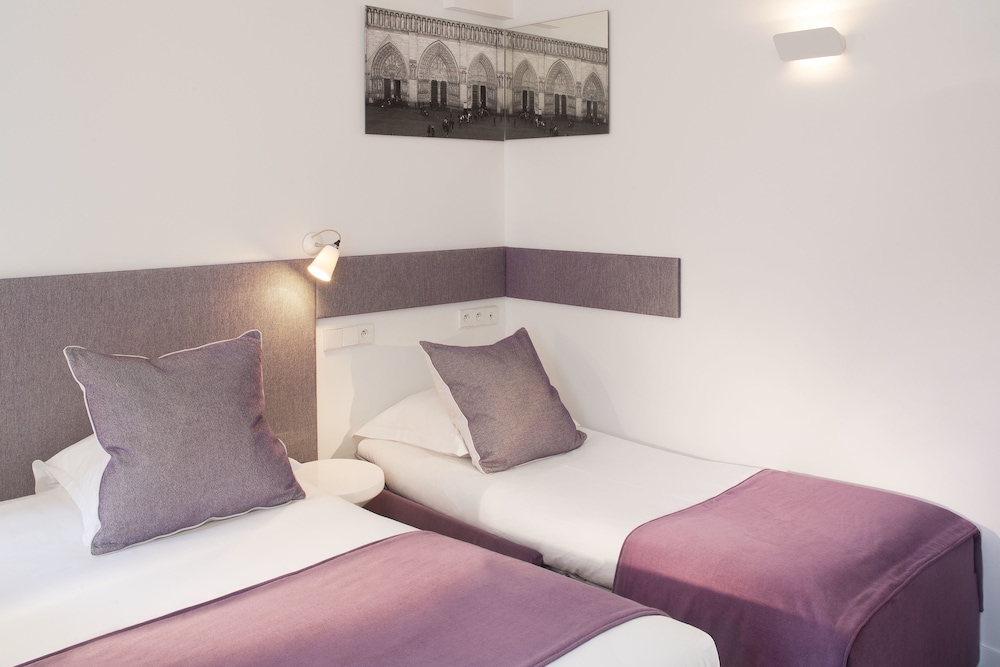 Hotel Mistral 34/54