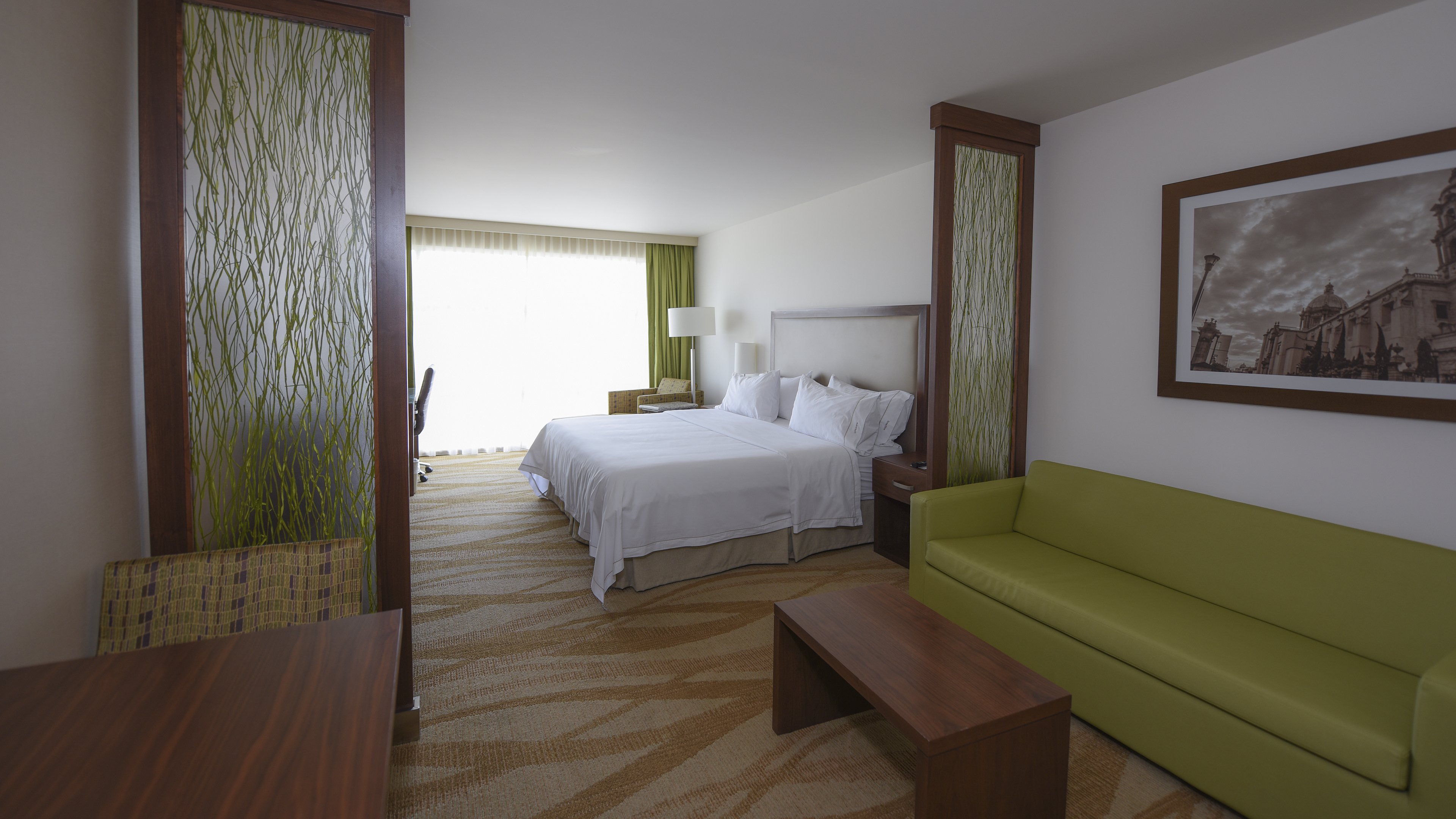 Feature, King Bed