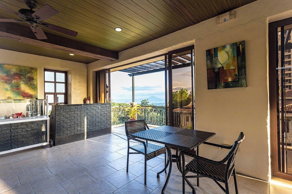 Splendido Tagaytay Hotel and Country Club 47/60