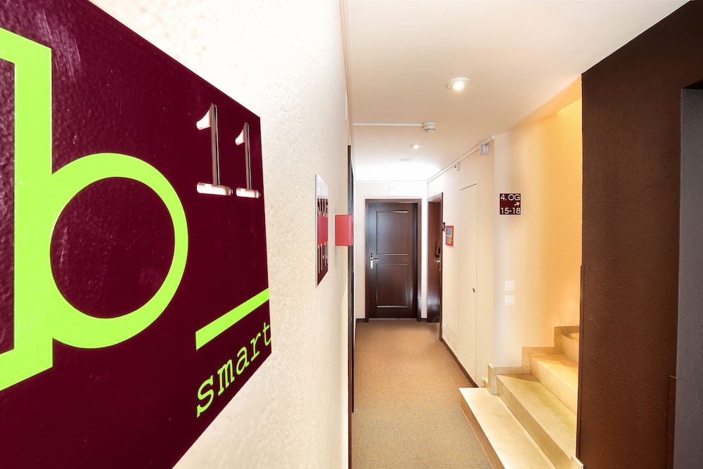 B_Smart Motel Basel 15/24