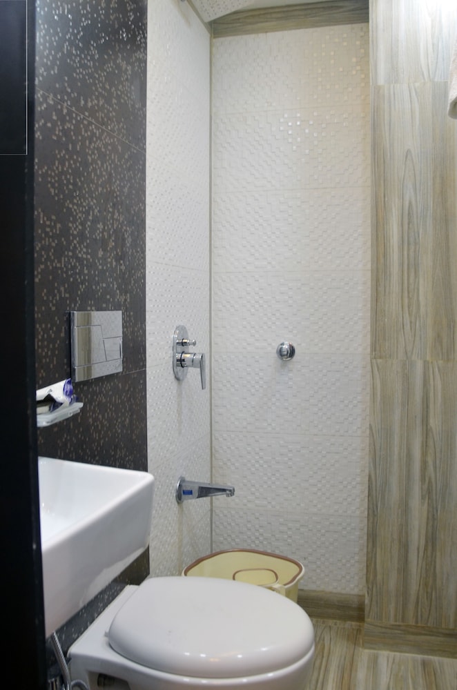 Hotel Modern 20/22