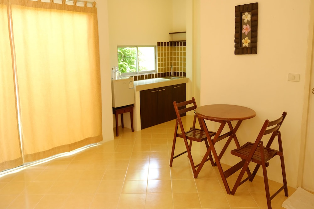 Aana Residence Resort 9/23
