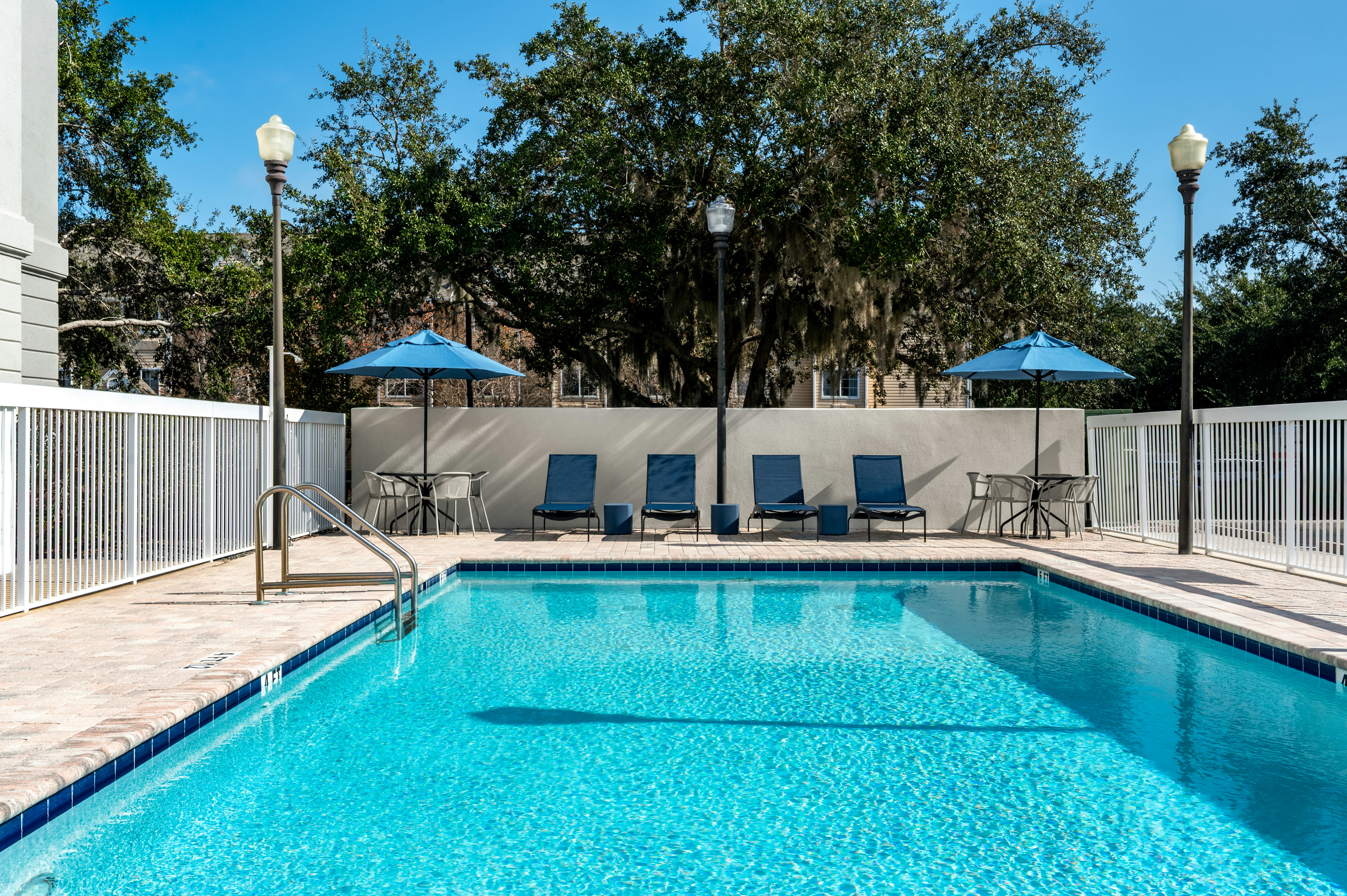 Hampton Inn Leesburg Tavares Fl 34/54