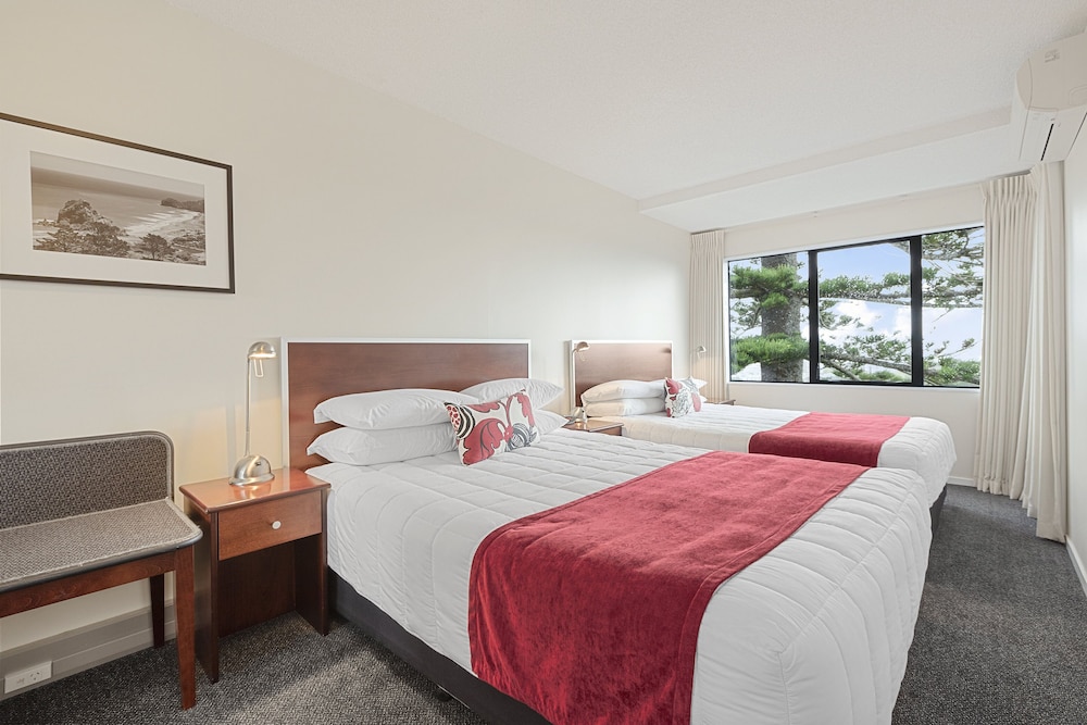 2 BEDROOMS, APARTMENT, QUEEN BED, BALCONY