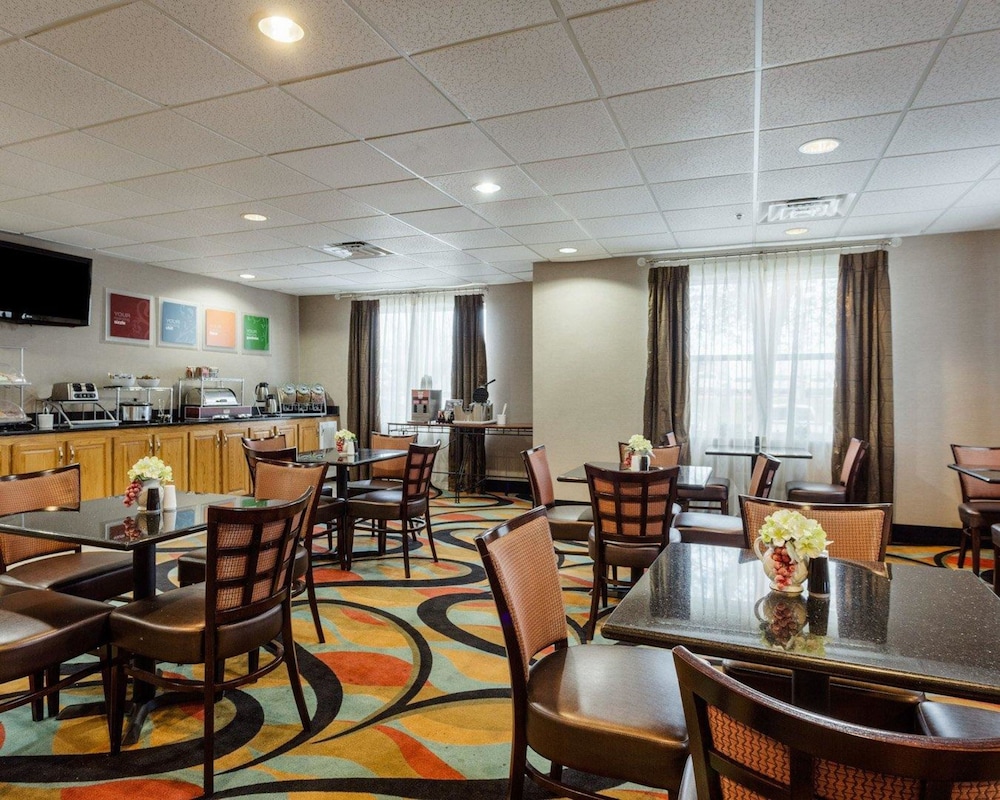 Comfort Inn and Suites Grenada 35/40