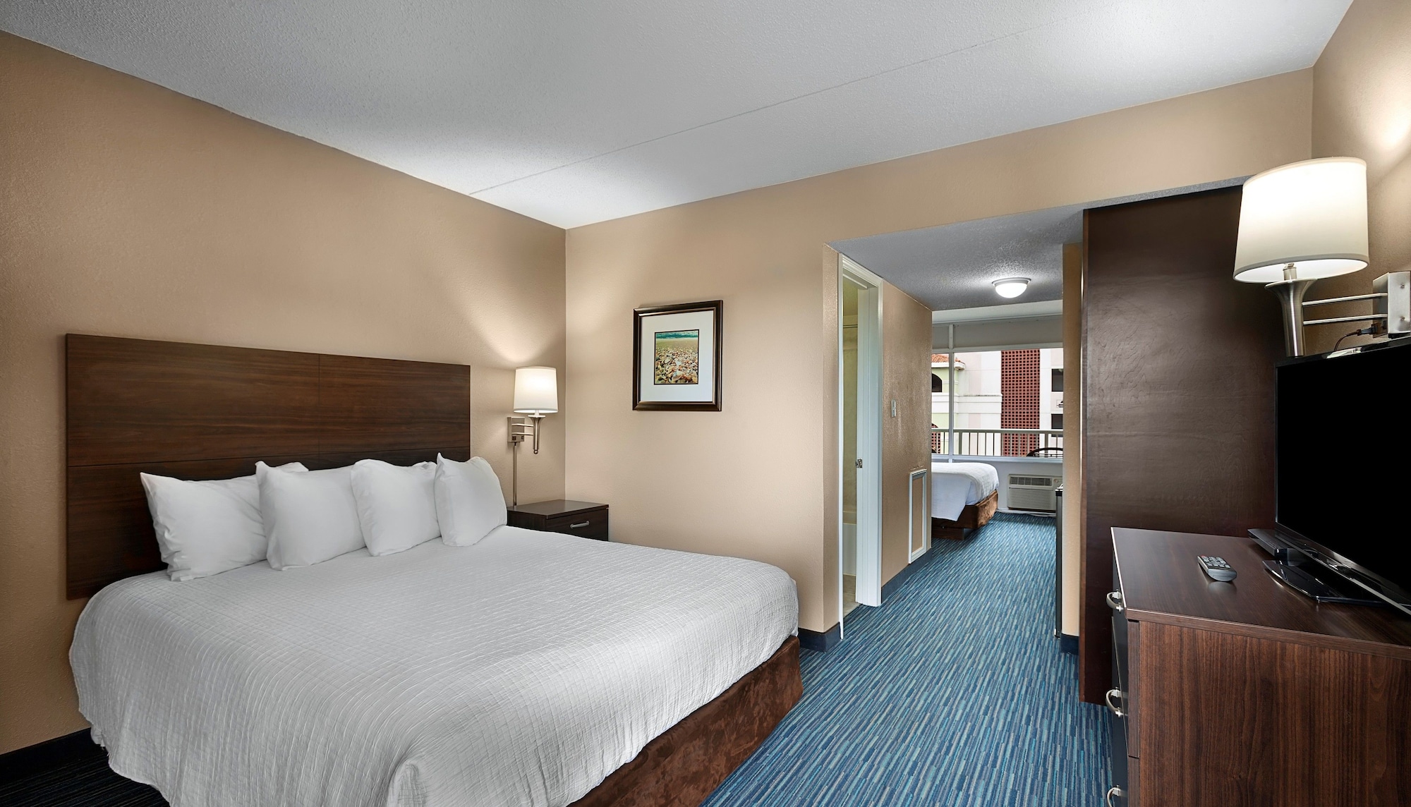 Mini, Suite, 2 Queen Beds, Street View