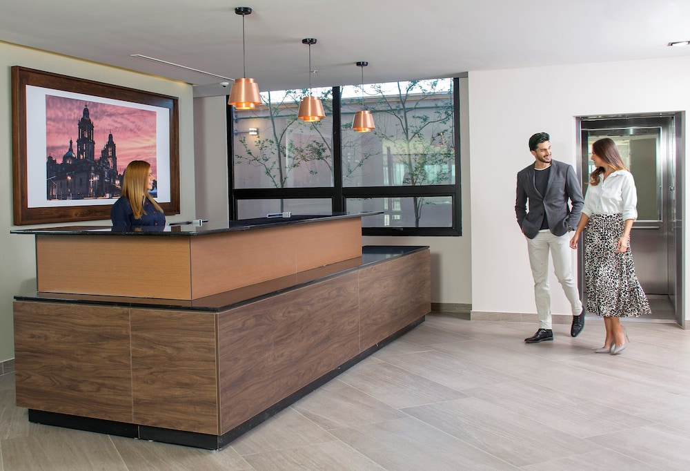 Staybridge Suites Guadalajara Novena 10/77