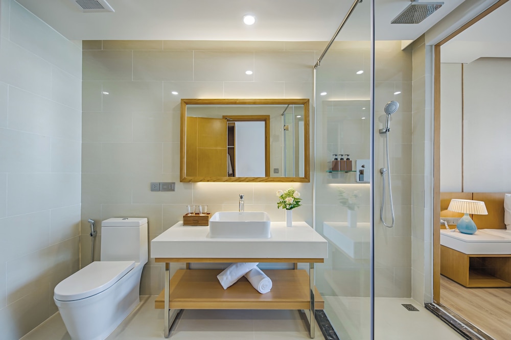 TMS Hotel Da Nang Beach 67/68