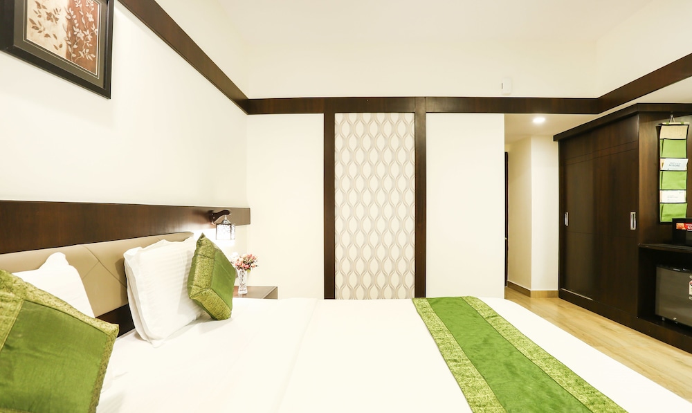 Treebo Akshaya Mahal Inn 12/46