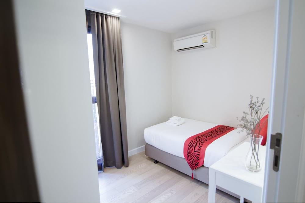 Hope Land Hotel & Residence Sukhumvit 8 35/77