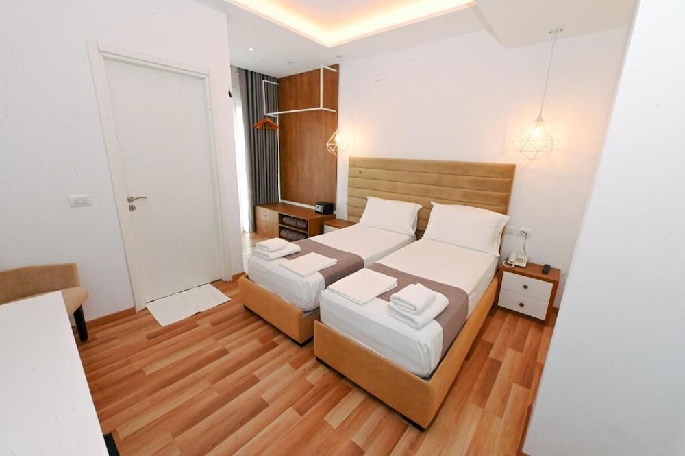 Bianco Hotel 15/61