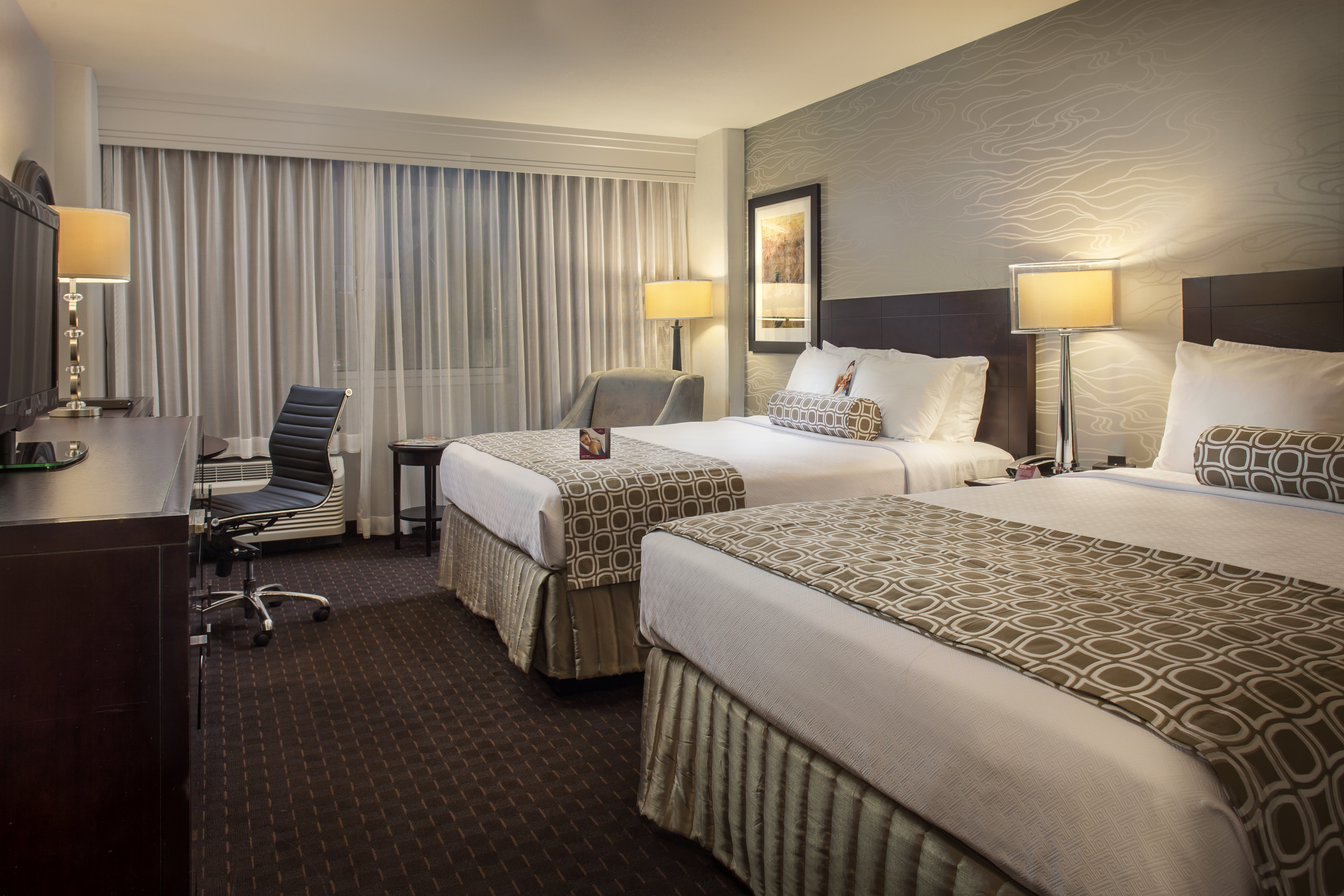 Crowne Plaza Phoenix Airport - Phx 15/76