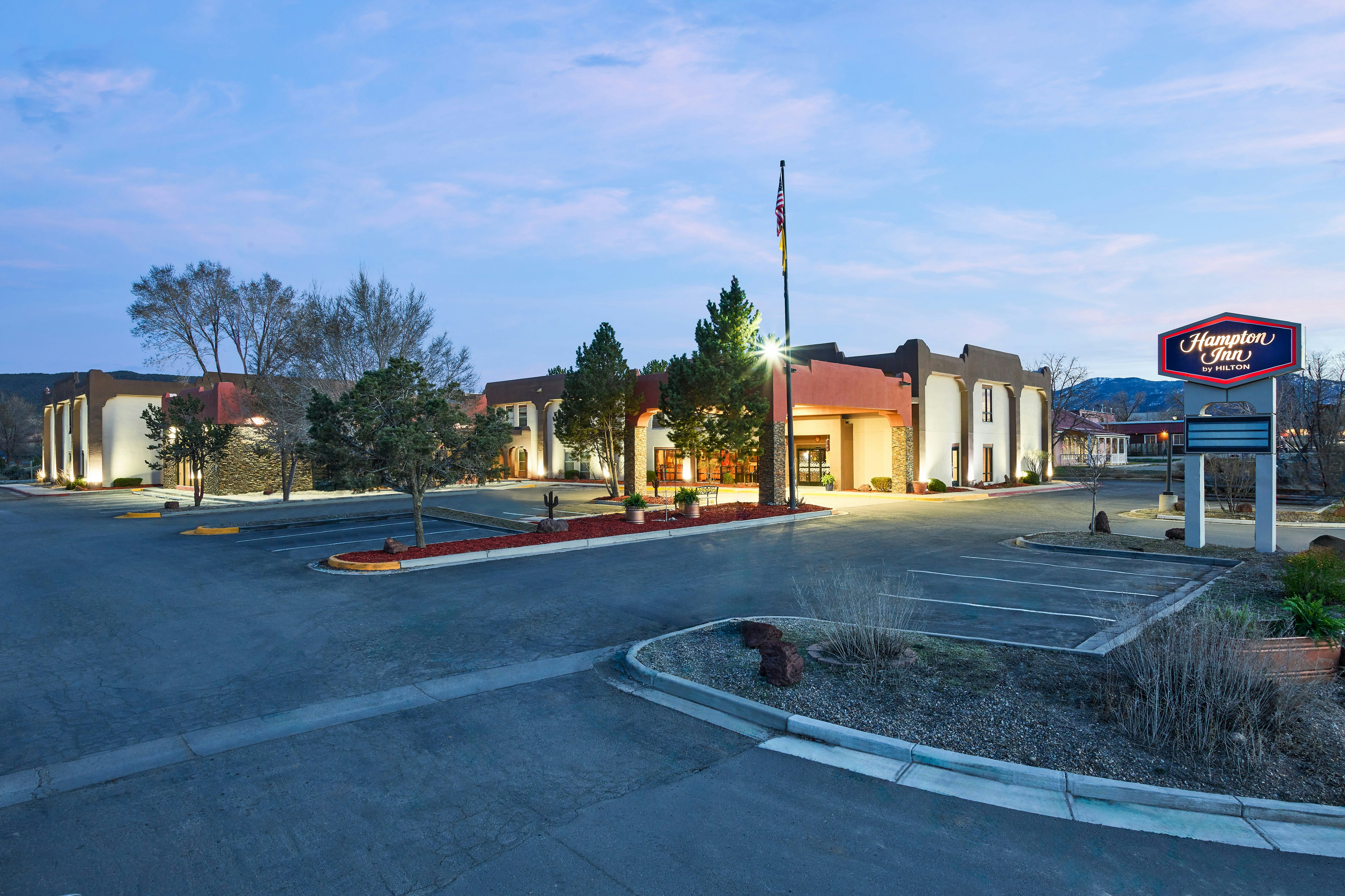 Hampton Inn Taos 45/48