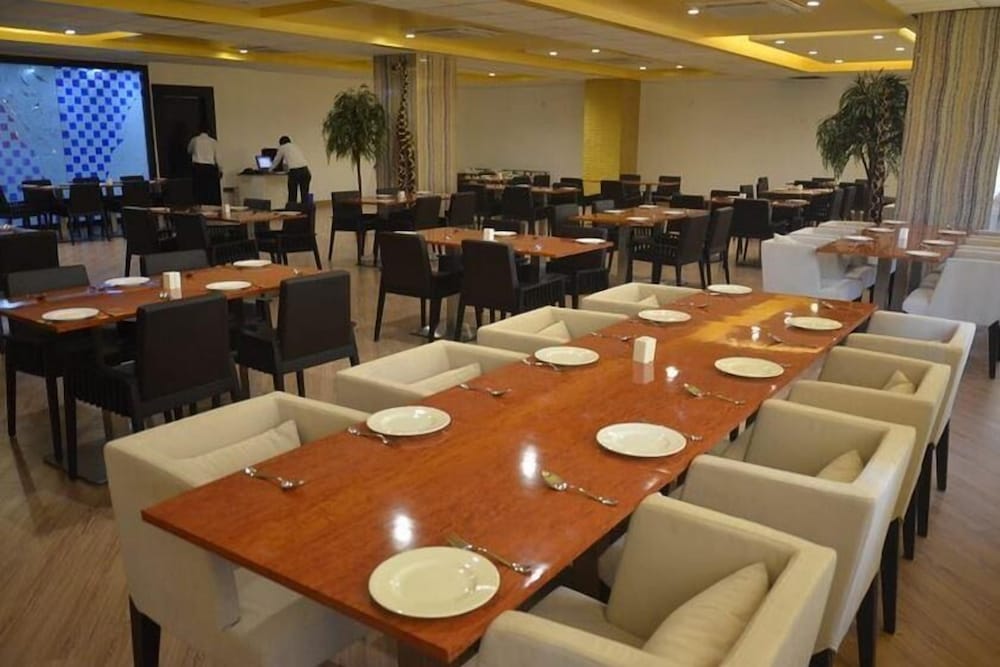 Oyo 1786 Hotel Patliputra Nirvana 15/20