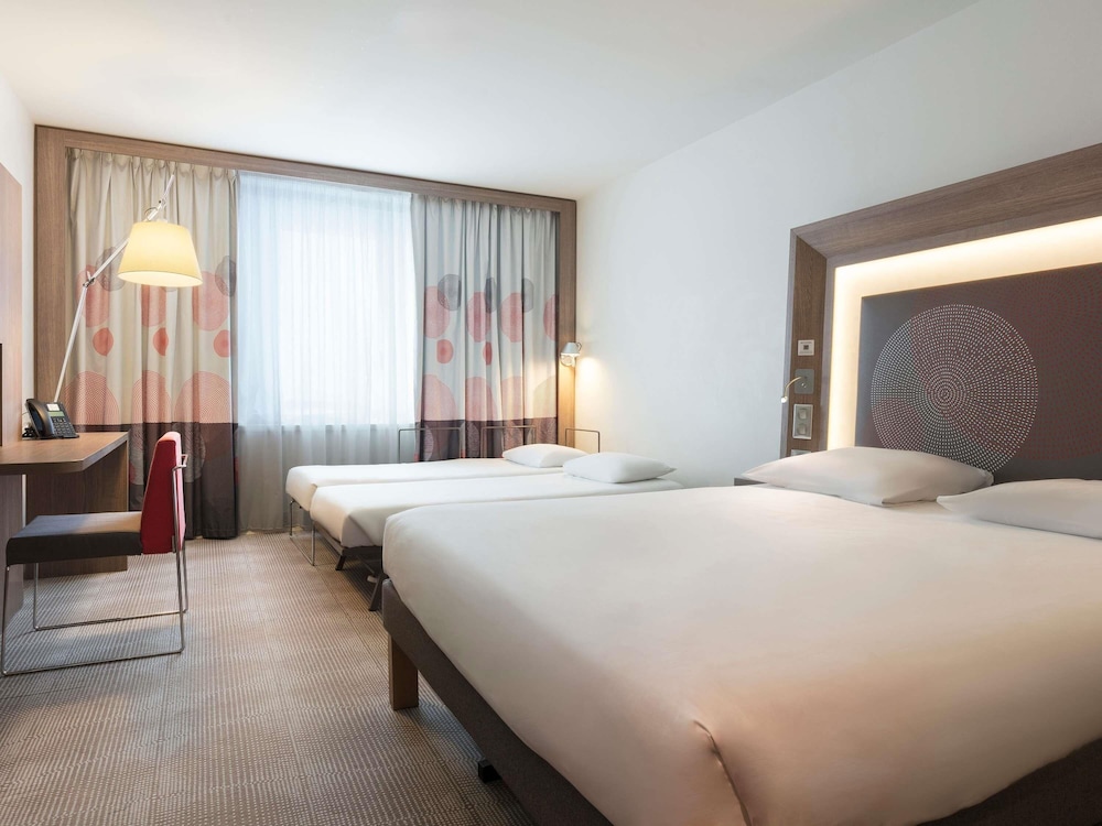 Novotel Paris Saint Denis Stade Basilique in PARIS