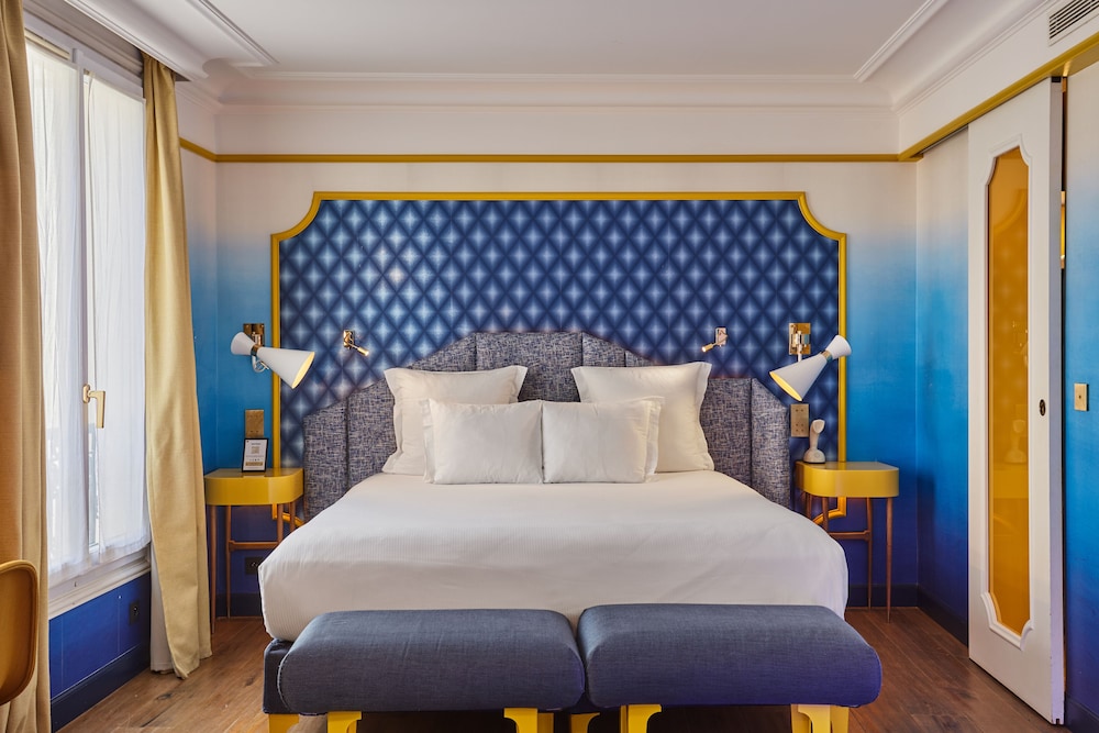 Idol Hotel 3/47