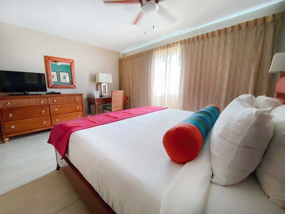 Simpson Bay Resort, Marina & Spa 22/95