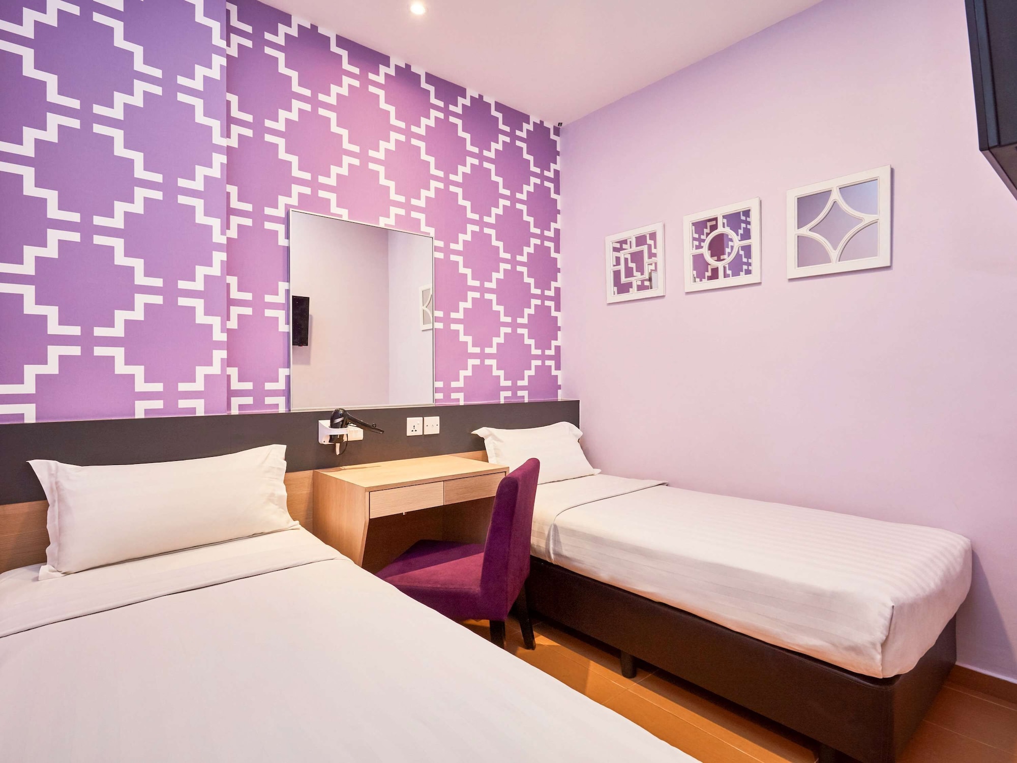 STANDARD, TWIN BEDS