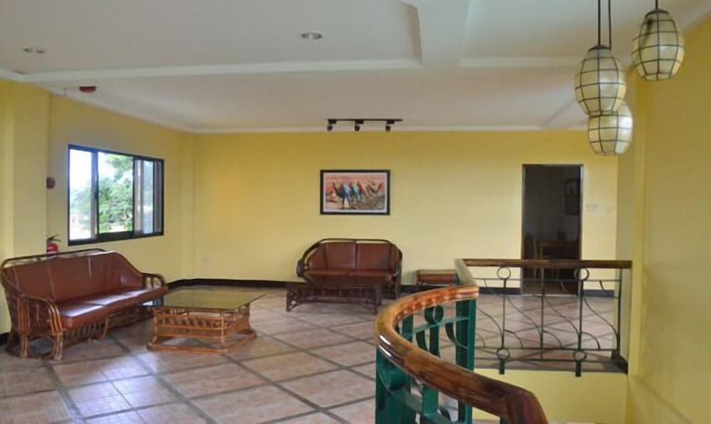 Marvins Seaside Inn 27/50