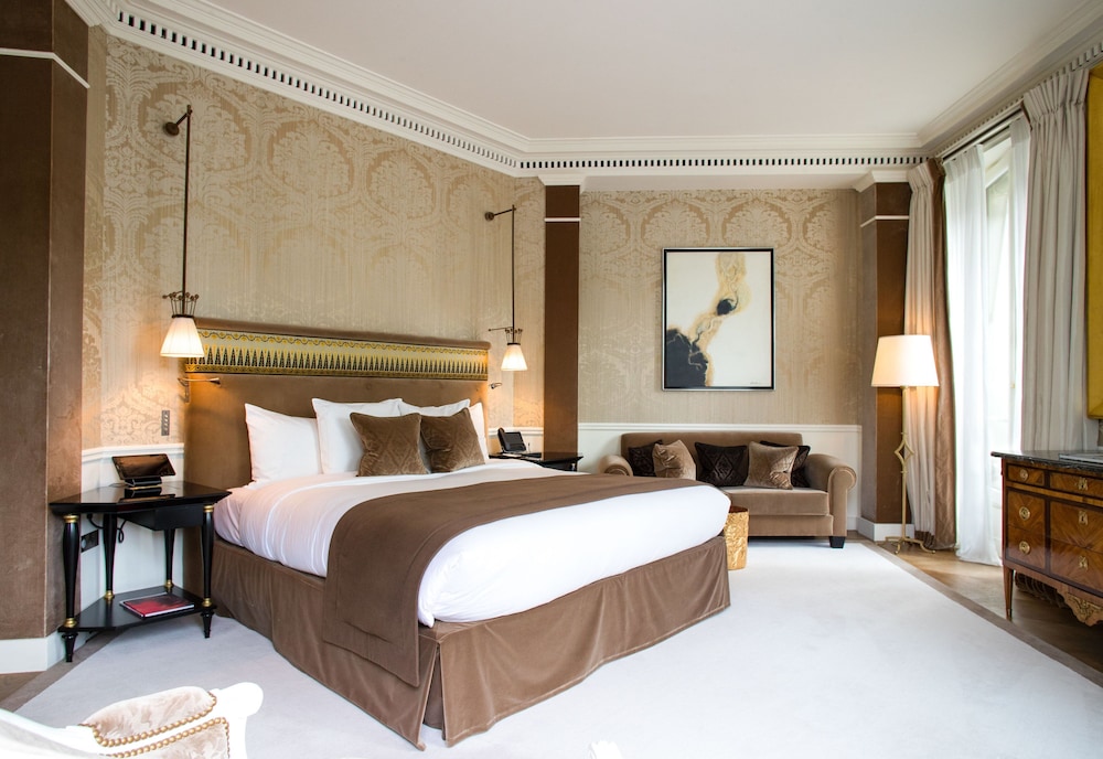 جناح بسرير كينج، La Reserve Paris Hotel And Spa 4/7