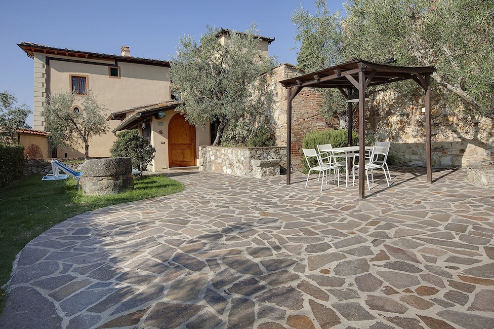 Farm House La Presura 43/50